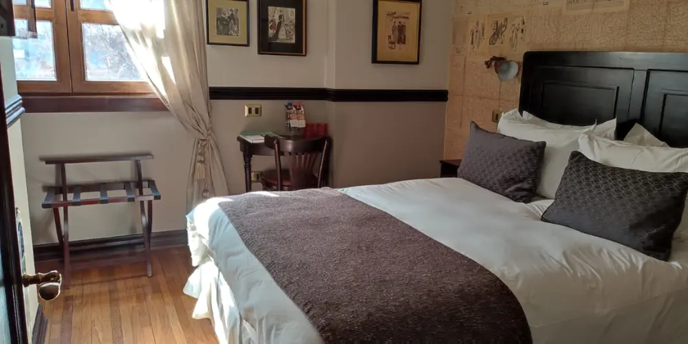 Classic Queen Castillo rojo