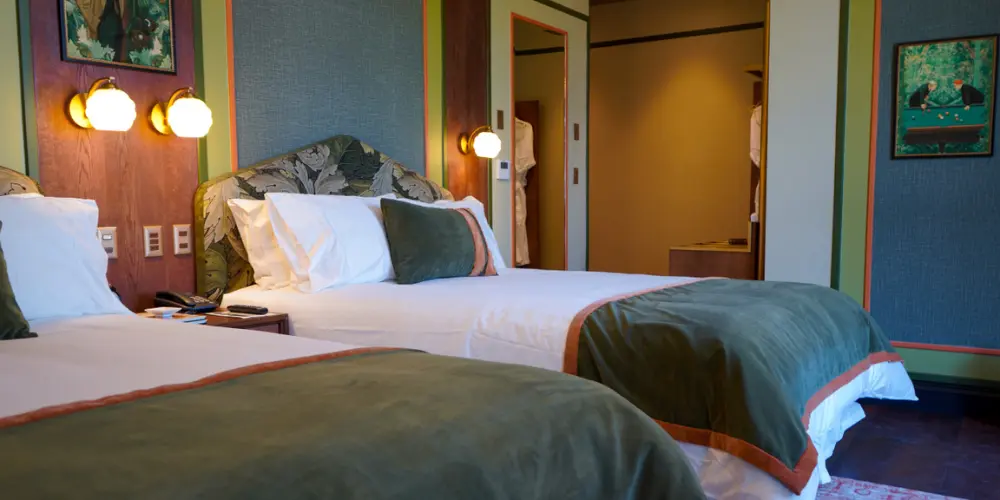 Premium Two Queen habitación Castillo Rojo